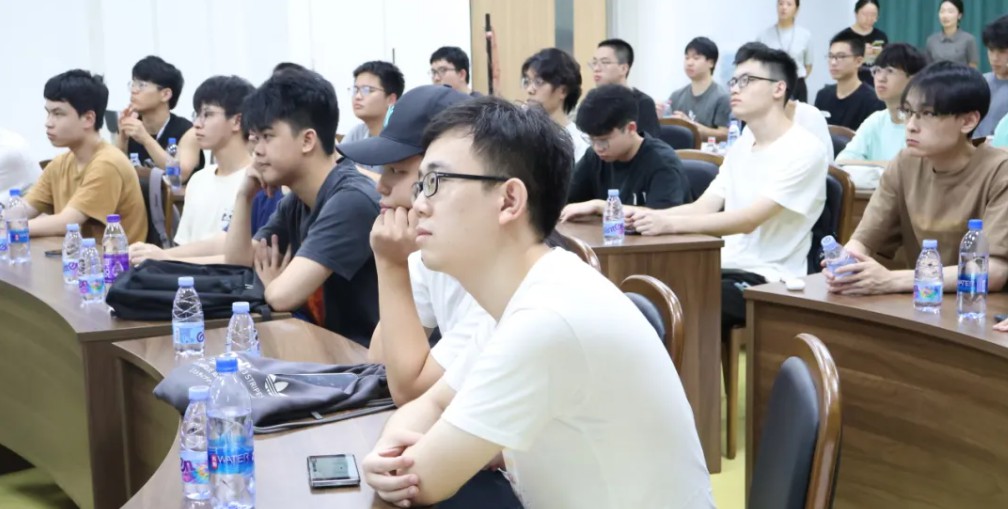 美信檢測攜手深大師生共啟2024實(shí)踐探索之旅